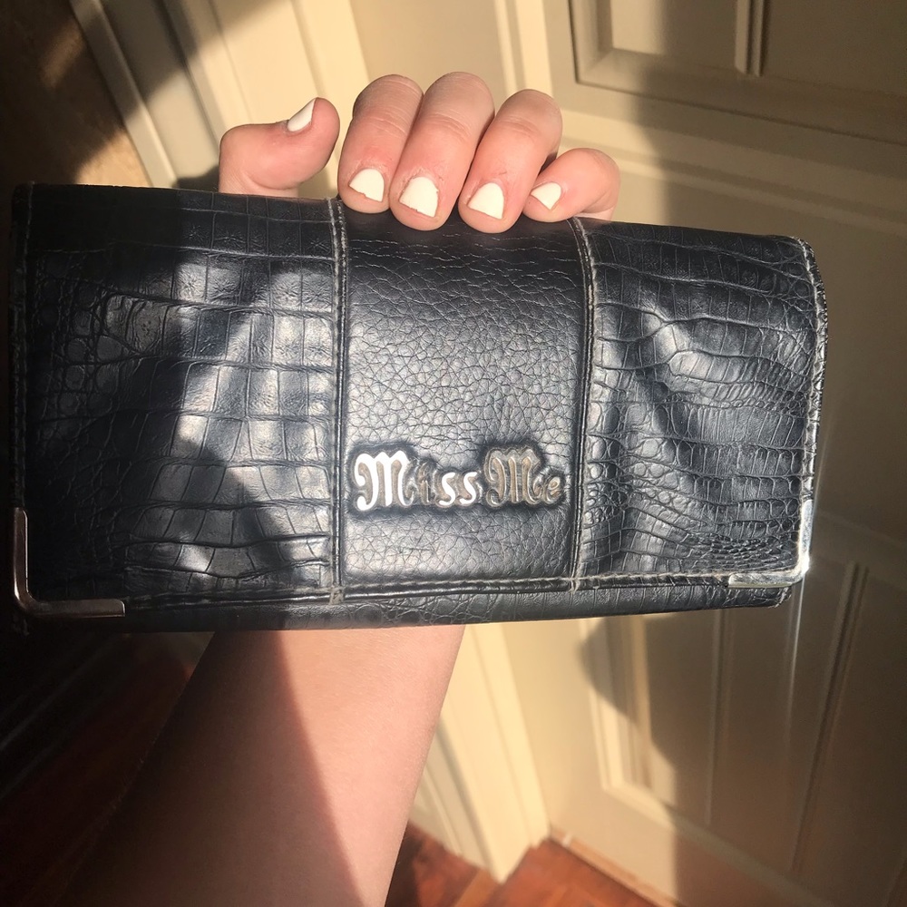 🔥 Miss Me Wallet🔥
